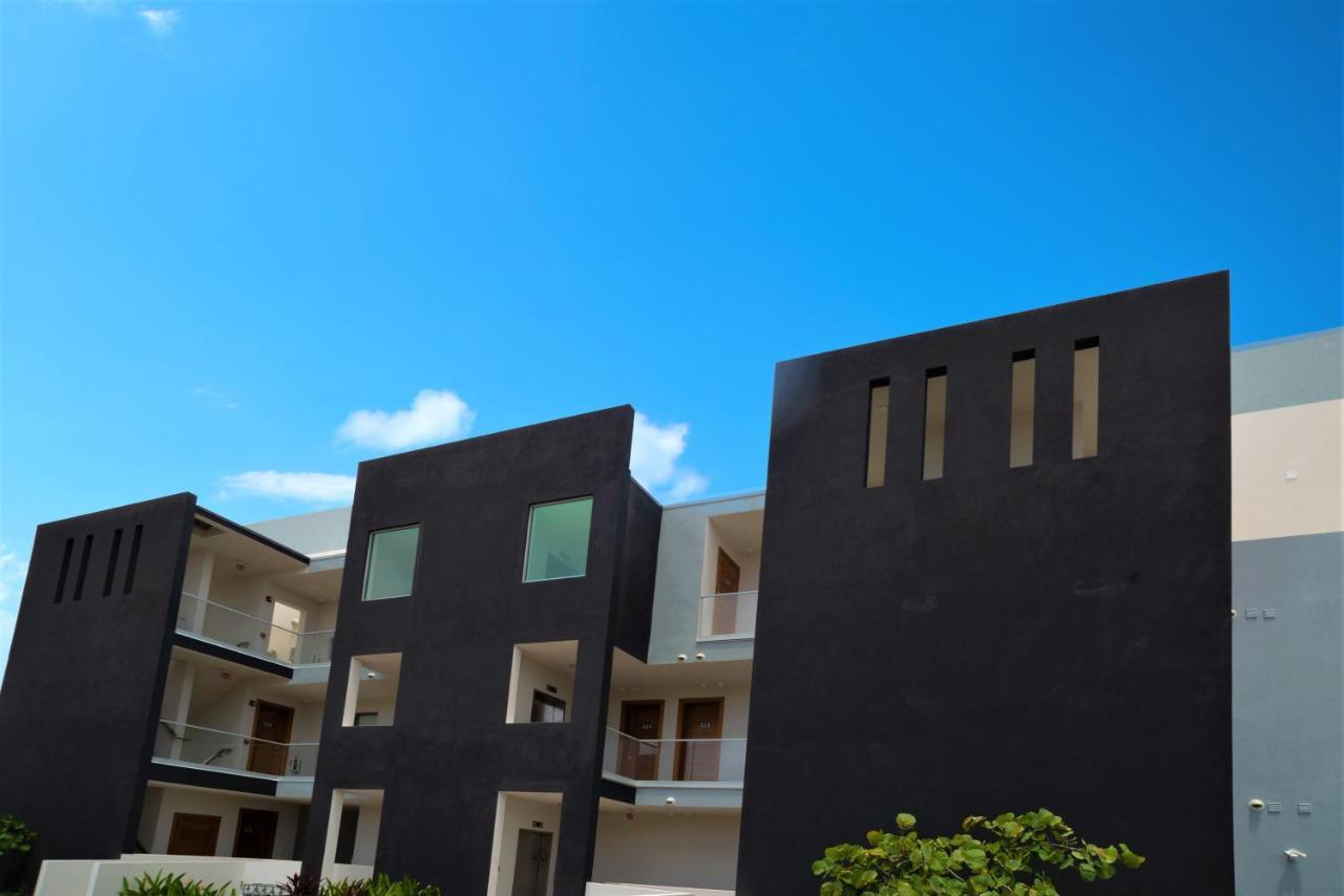 Cayman Luxury Rentals At One Canal Point Джорджтаун Экстерьер фото