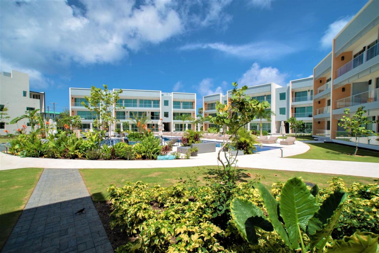 Cayman Luxury Rentals At One Canal Point Джорджтаун Экстерьер фото