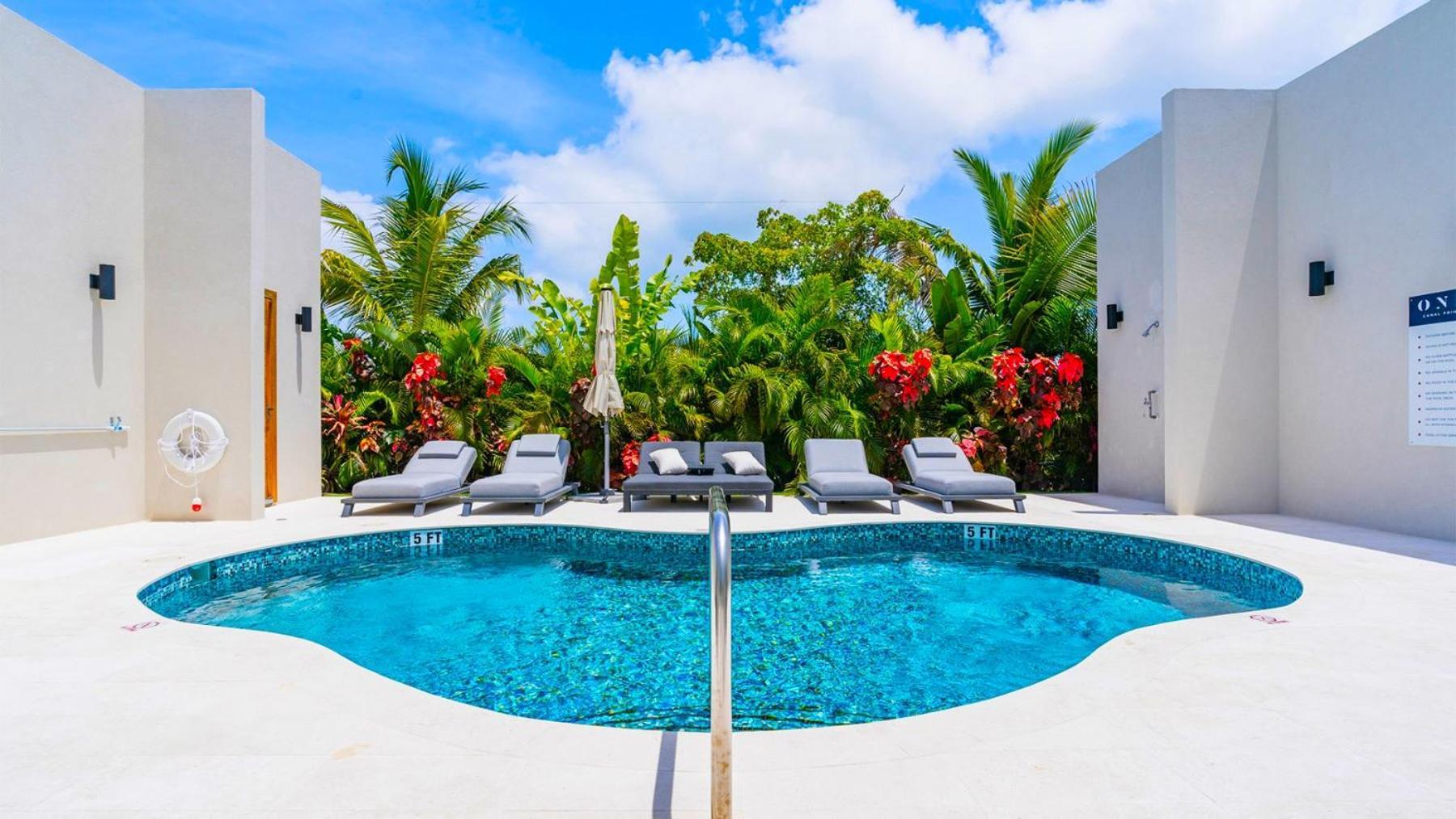 Cayman Luxury Rentals At One Canal Point Джорджтаун Экстерьер фото